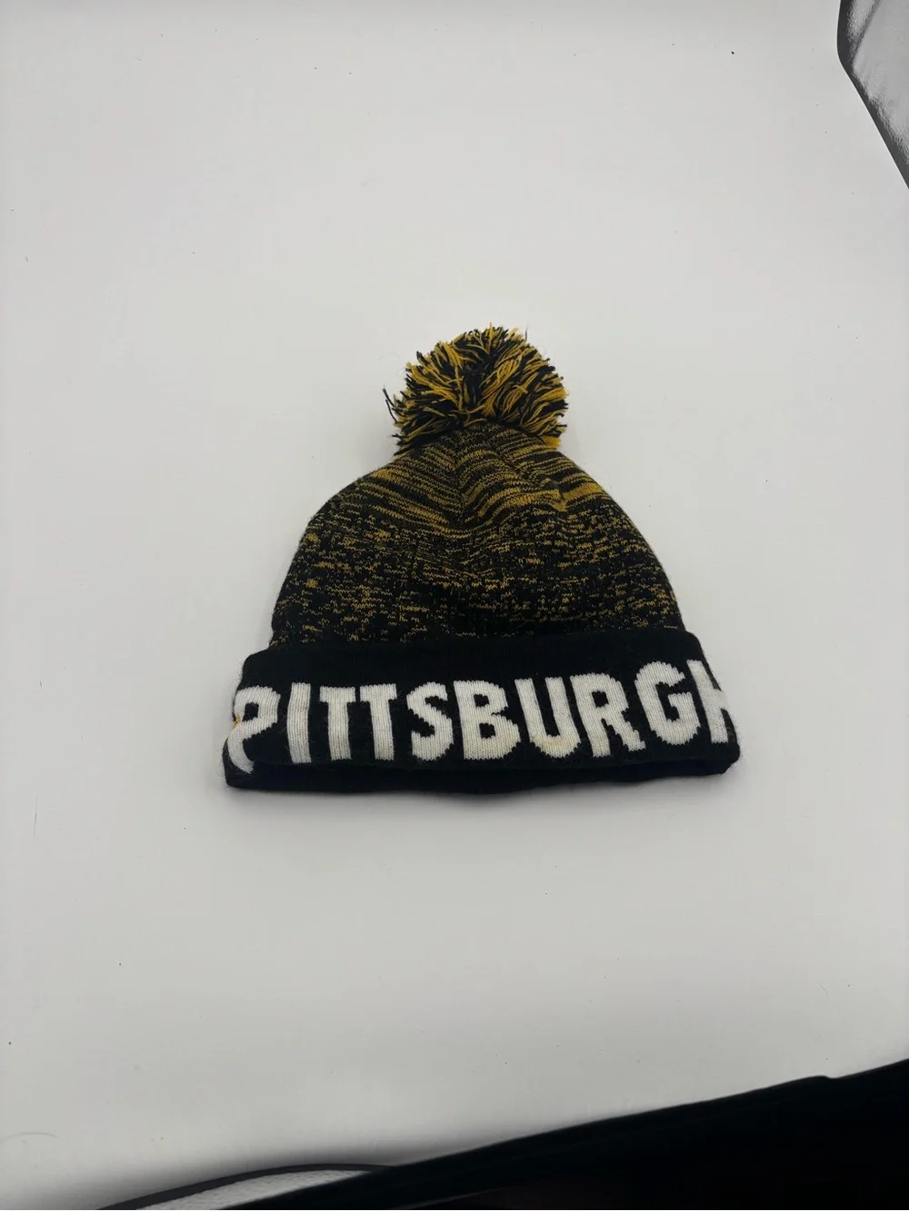 Pittsburgh Steelers New Era Pom Beanie - Black & Gold